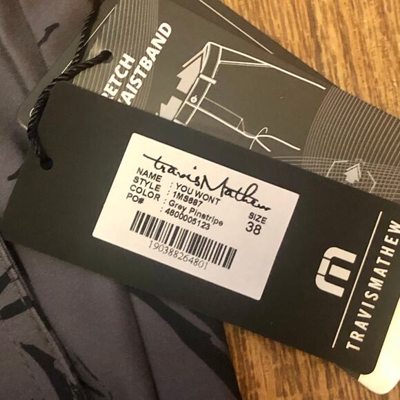 Travis Mathew You Won’t Gray and Black Grey Pinstripe Shorts Size 38 - Picture 8 of 8